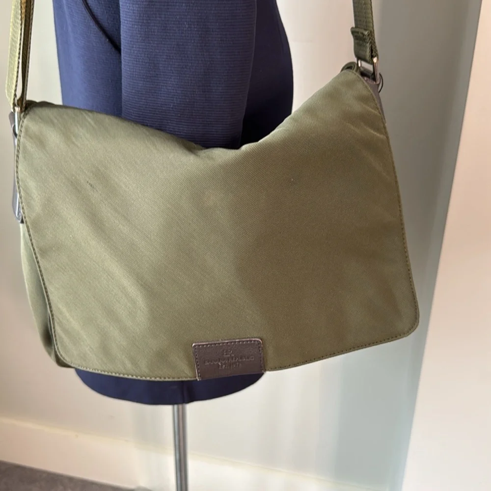 Banana Republic Nylon Media Bag